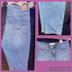 Size 16 Levi’s Skinny